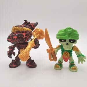 2 Treasure X Fire and Ice Action Figures Lava Demon Ice Hunter Gold Weapons